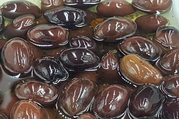 Olive nere Kalamon aromatizzate